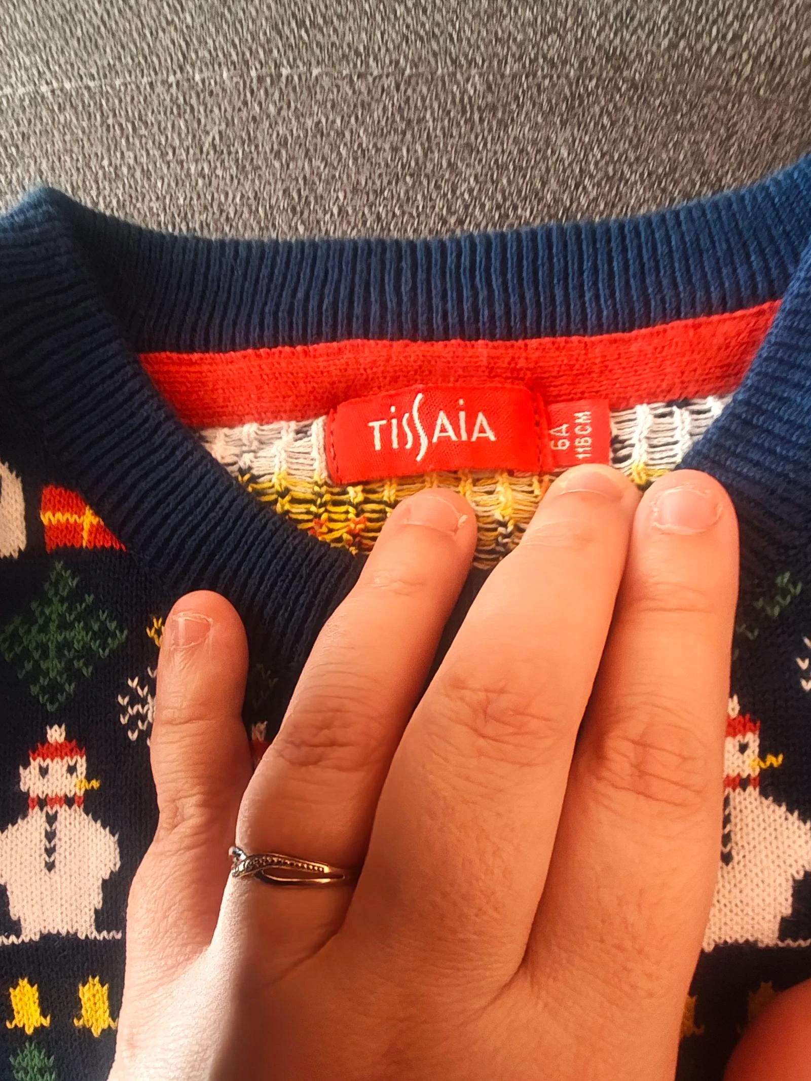 Pull de Noël taille 6 ans – photo 2